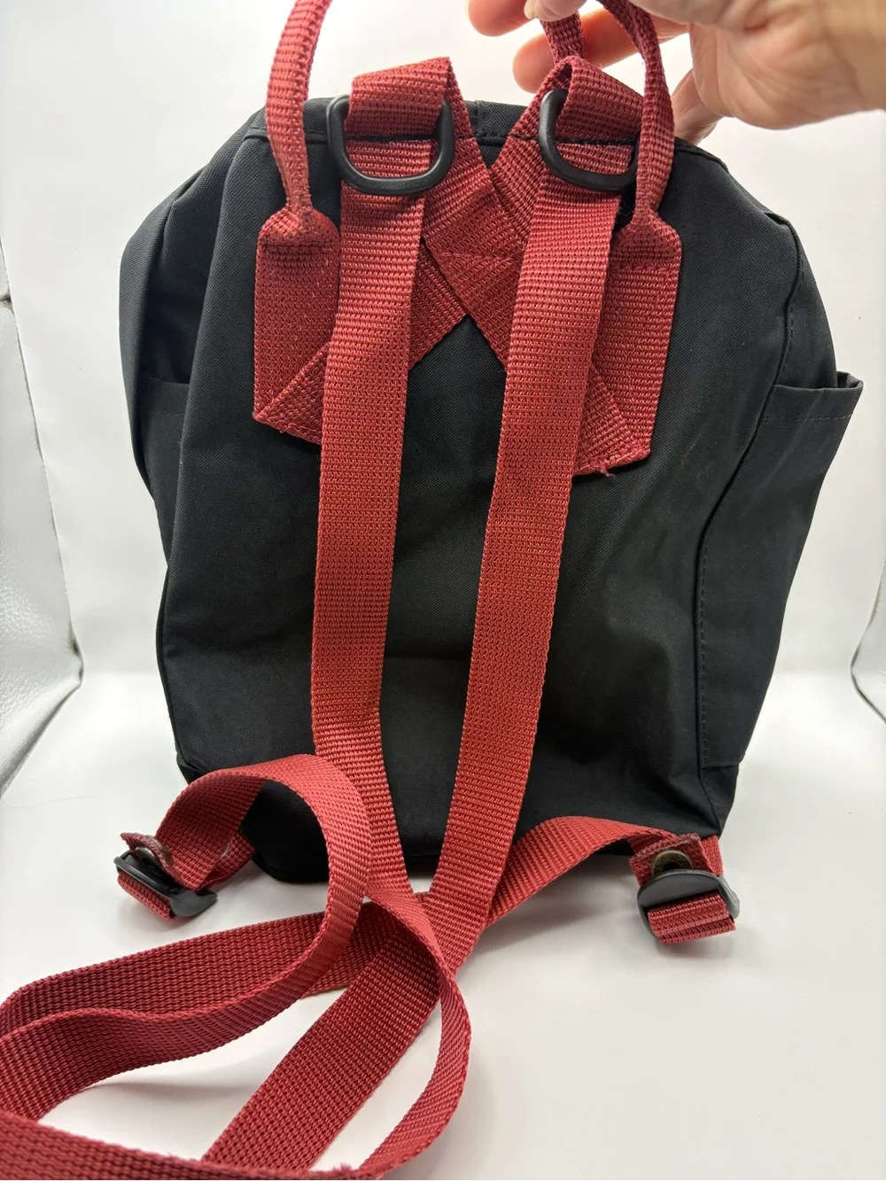 Fjallraven Kanken Mini Backpack Black Red Adjustable Straps & Pockets